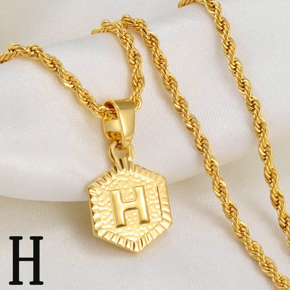 Golden Statement – Alphabet Necklace für Sie & Ihn