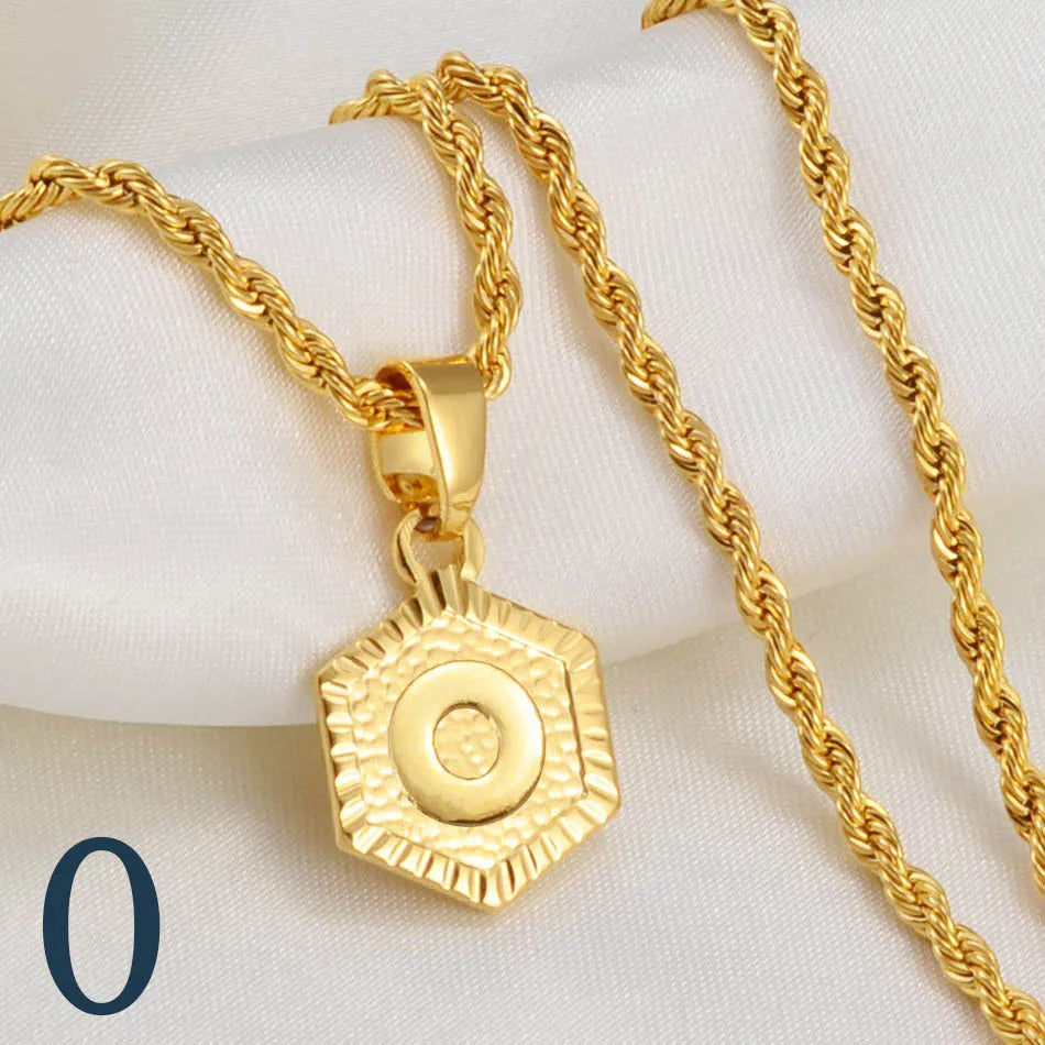 Golden Statement – Alphabet Necklace für Sie & Ihn