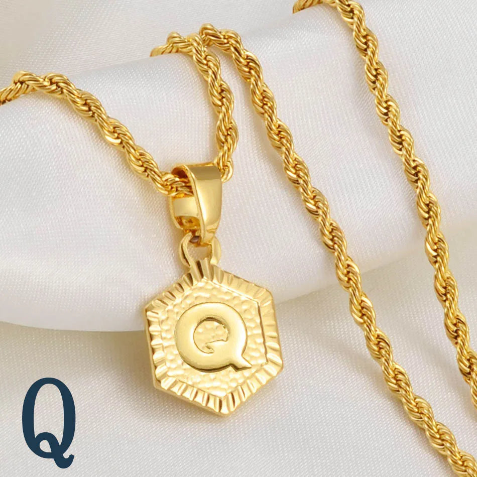 Golden Statement – Alphabet Necklace für Sie & Ihn